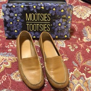 Mootsies Tootsies Maggie slip on loafer EUC